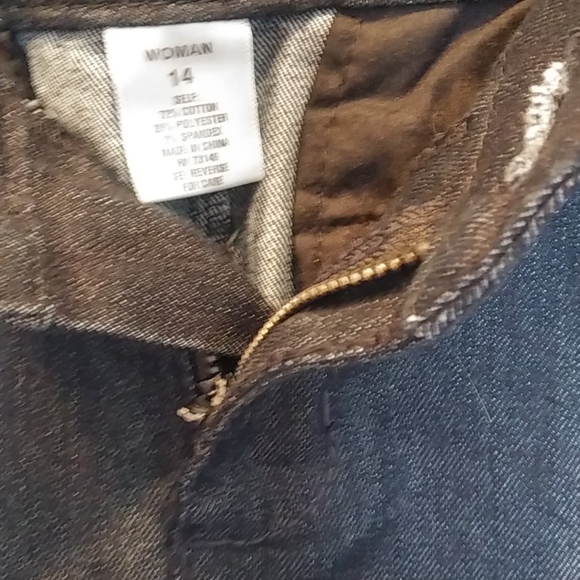 Size 14 W Women's Dark Blue Jeans Skirt, with buttons - Picture 5 of 6